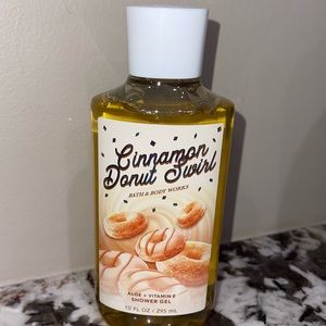 Bath & Body Works Cinnamon Donut Swirl Shower Gel
